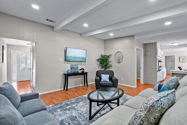 Foto del edificio - 6002 Wrigley Way