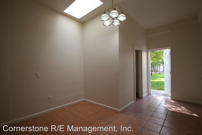 Building Photo - 3774 Roosevelt St