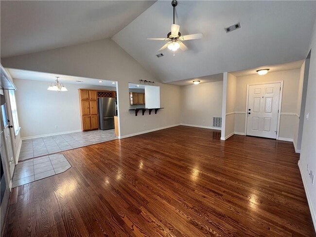 Foto del edificio - 1005 Zachary Dr