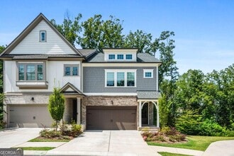 Building Photo - 421 Retreat Ln