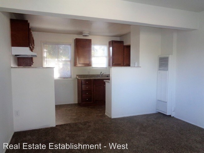 Building Photo - 12880 Shackelford Ln