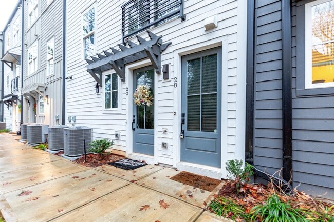 Photo - Gorgeous 1 Bed/1 Bath in Edgewood! Townhome