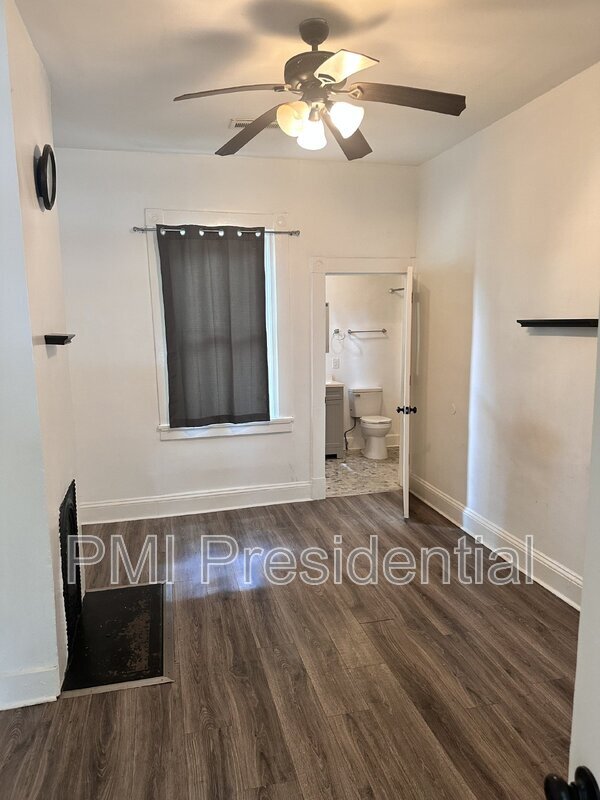 Foto del edificio - 239 E 36th St