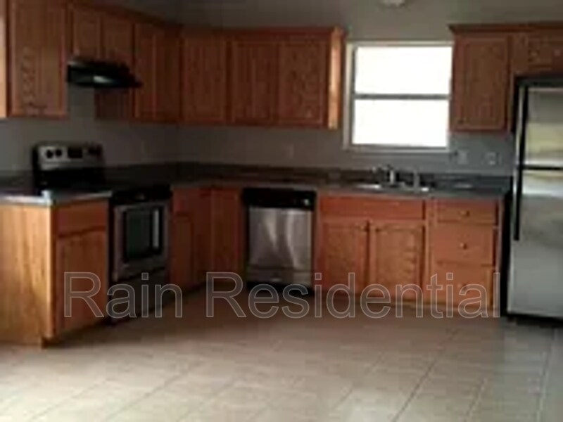 Building Photo - 9405 Cartwright Ln