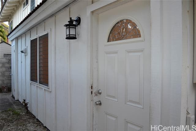 Building Photo - 777 Kalanipuu St