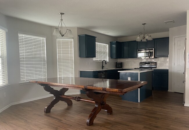 Foto del edificio - 6610 Mustang Creek Rd
