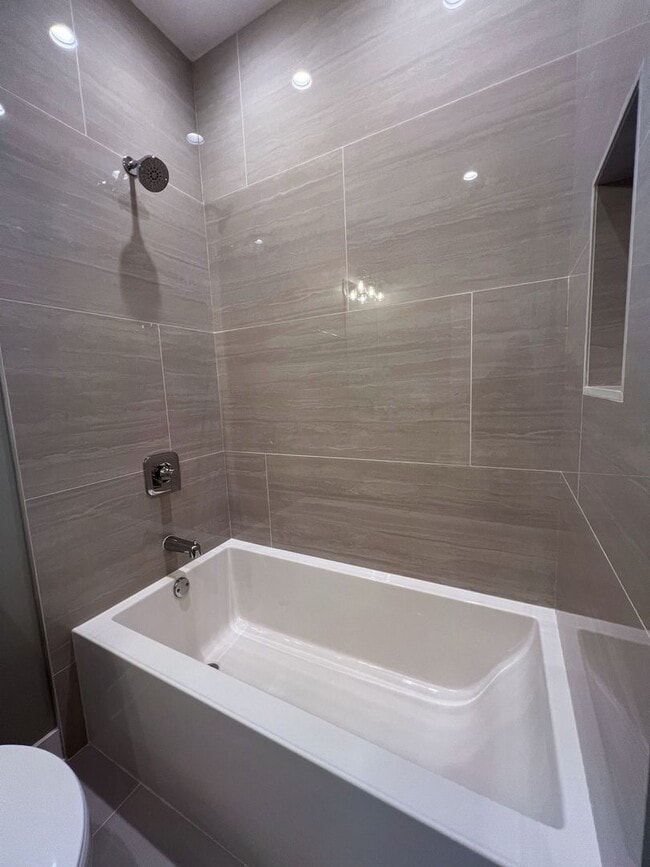 Foto del edificio - 4231 S Champlain Ave