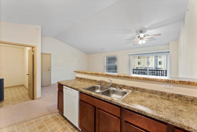 Building Photo - 2898 Pleasant View Rd