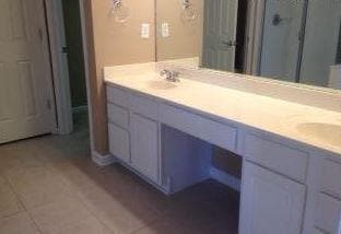 Building Photo - 4012 Lionheart Dr
