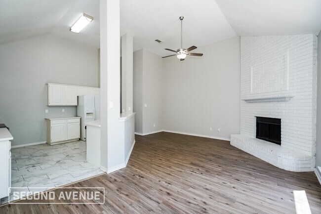 Building Photo - 4844 Ashton Ave