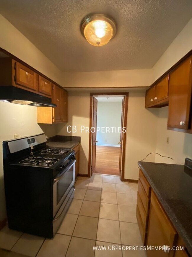 Foto del edificio - 1491 E Holmes Rd