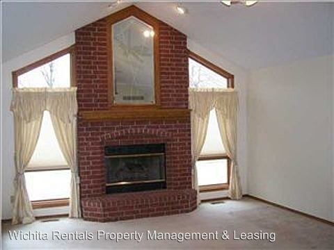 Building Photo - 3 br, 2 bath House - 1136 Coachhouse