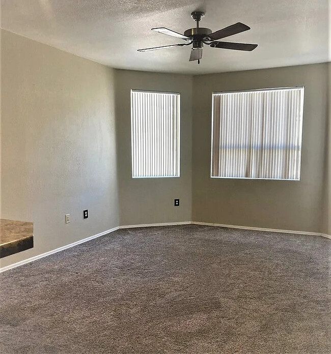 Building Photo - Stunning 2-bedroom 2-bathroom Condo