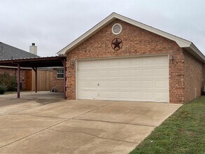 Building Photo - 6806 8th St