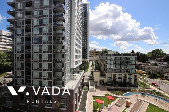 Photo du bâtiment - Wall Centre Central Park 1 BR APT Rental 816-5470 Ormidale St Vancouver: VADA