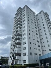 Building Photo - 1500 S Ocean Blvd