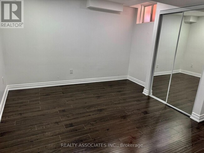 Photo du bâtiment - 29 Bald Eagle Ave