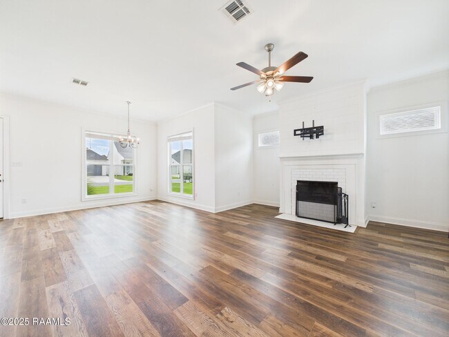 Building Photo - 108 Easy Rock Landing Dr