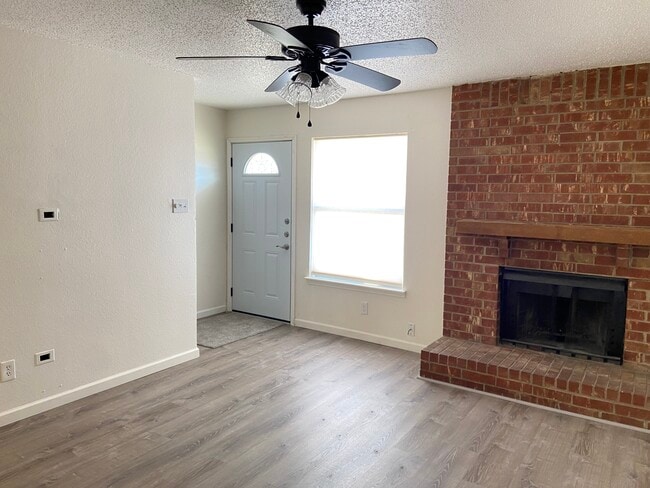 Photo - 219 Meadow Ct Townhome