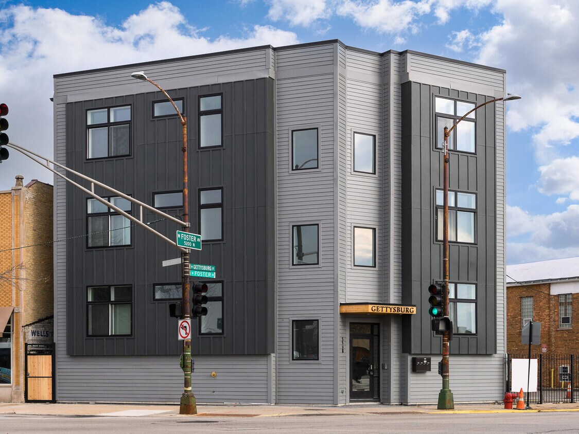 Photo - 5528 W Gettysburg St (Chicago, IL)