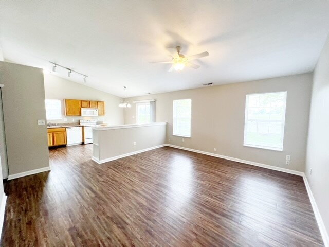 Building Photo - MCCORDSVILLE 3BR/2BA RANCH ON POND!