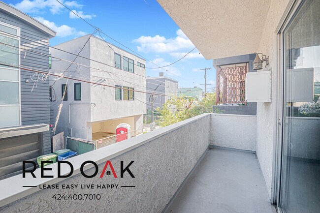 Foto del edificio - 426 S Venice Blvd