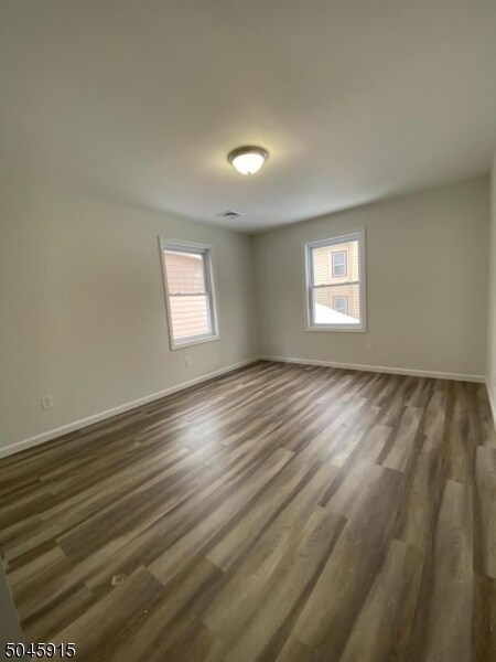 Building Photo - 478 11th Ave