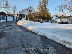 Building Photo - 334 Little Ave