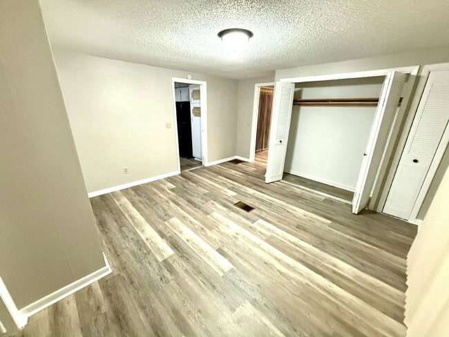 Foto del edificio - 6407 SE 108th St