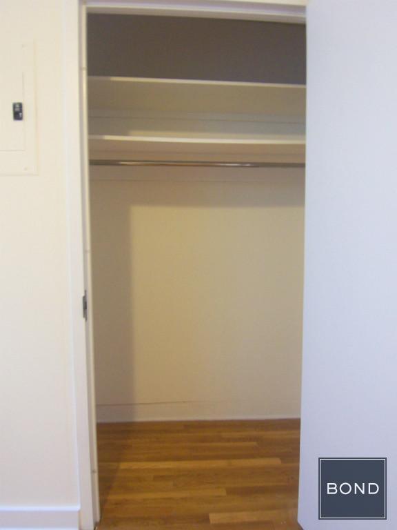 Foto del edificio - 303 E 76th St