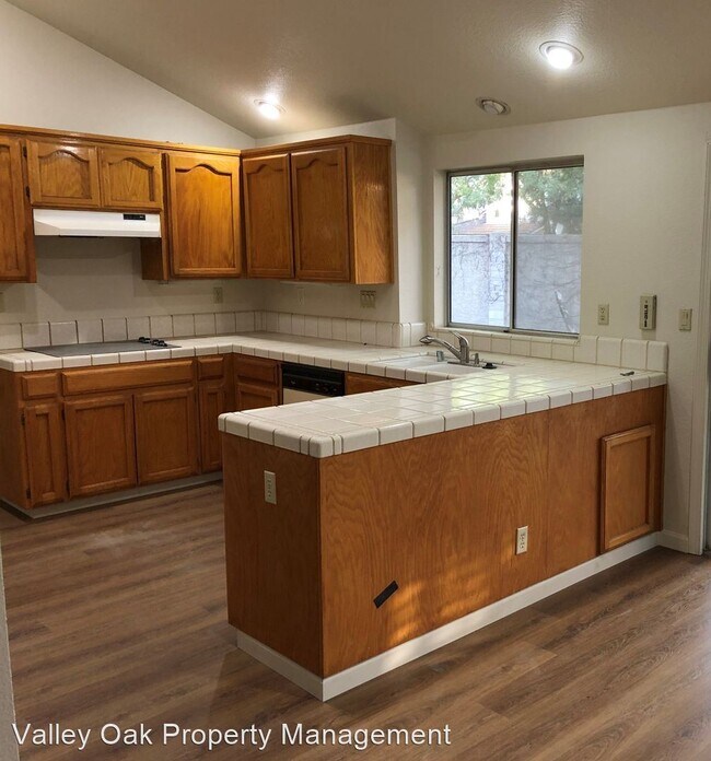 Foto del edificio - 4 br, 3 bath House - 524 Wilmont Lane