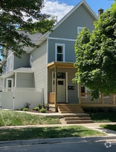 Building Photo - 707 Livingston Ave NE