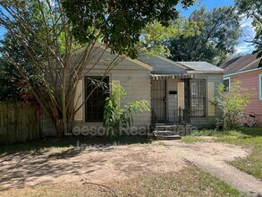 Building Photo - 3603 Darien St