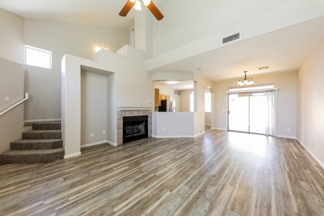 Building Photo - 14252 W Cora Ln