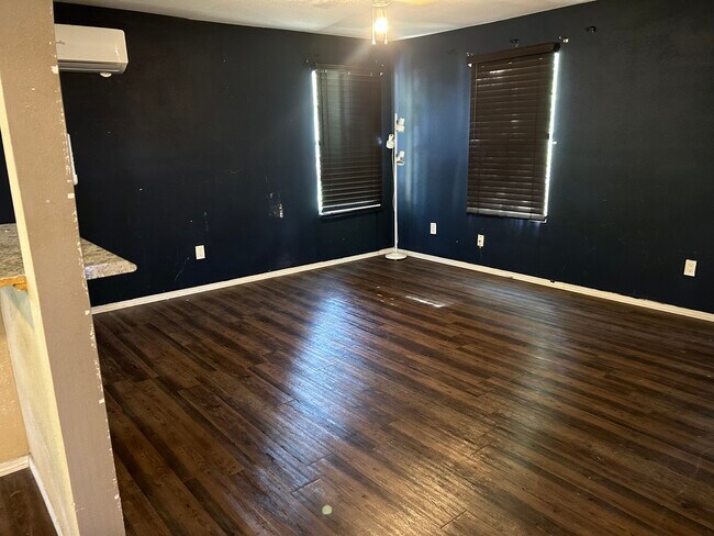 Foto del edificio - 429 Breckenridge Dr