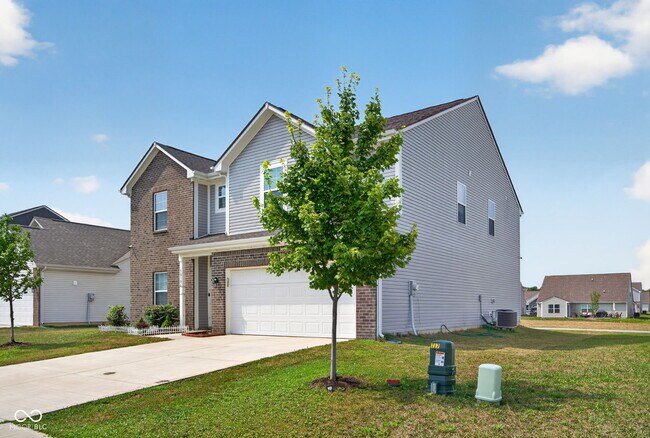 Building Photo - 10106 Falls Canyon Ln