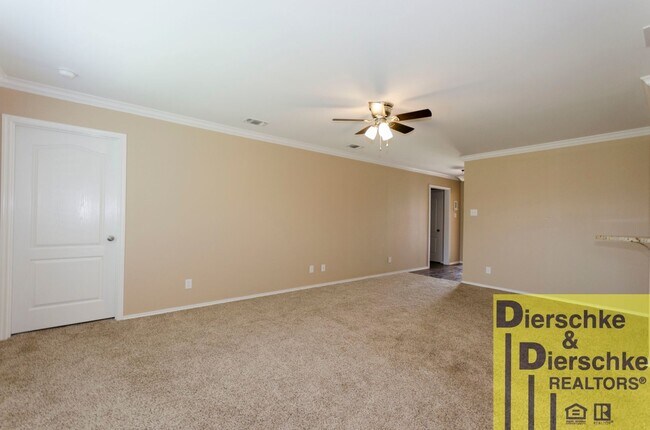Building Photo - WONDERFUL AND MODERN HOME AVAILABLE NOW!!!