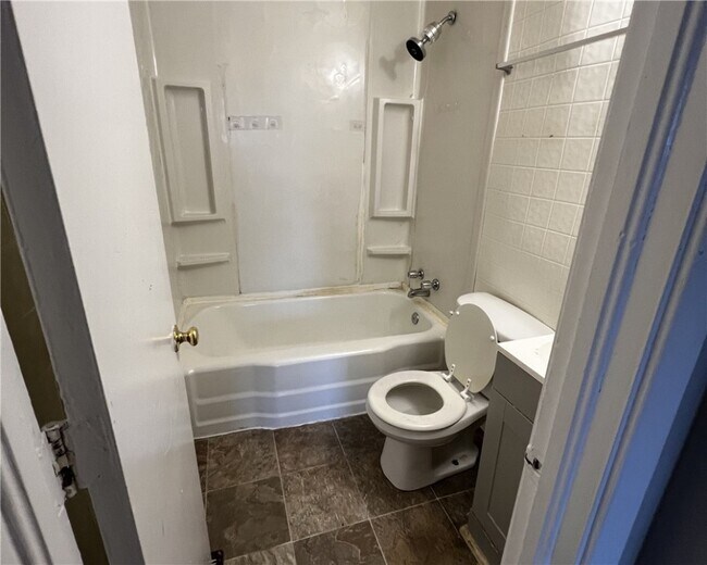 Foto del edificio - 3012 Cambridge Rd