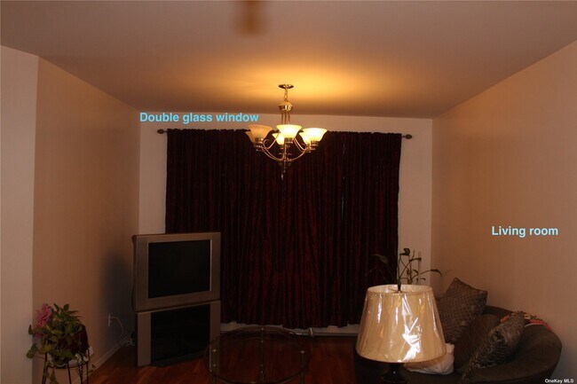Foto del edificio - 94-35 103rd Ave