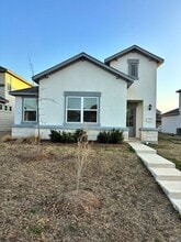 Building Photo - 785 Long Run