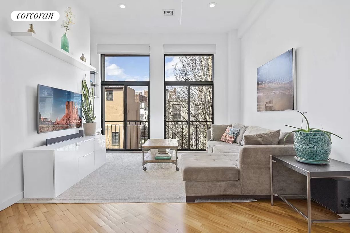 Primary Photo - 105 Lexington Ave