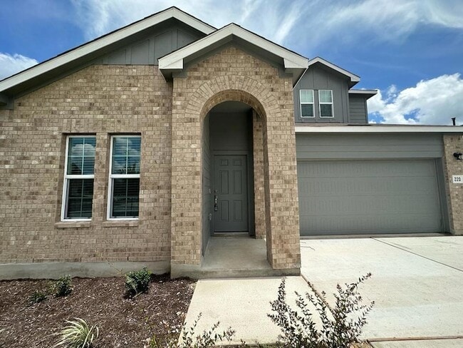 Building Photo - 220 River Rise Rd