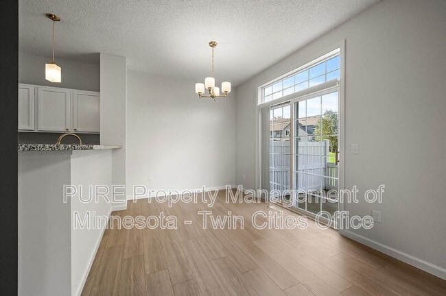 Foto del edificio - 1877 111th Ave NE