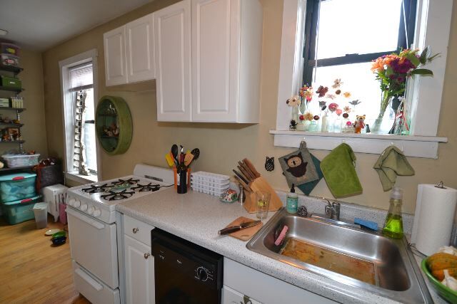 Foto del edificio - 3835 N Greenview Ave