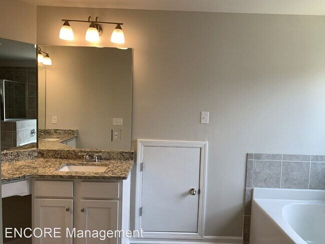 Building Photo - 4 br, 2.5 bath House - 212 Creek View Place