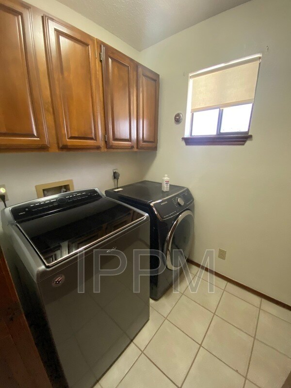 Foto del edificio - 138 Willow Cir