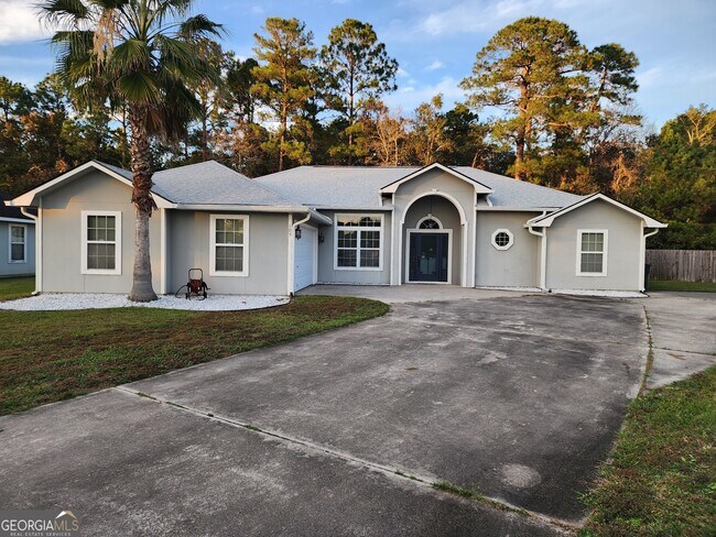 Foto del edificio - 105 Camellia Dr