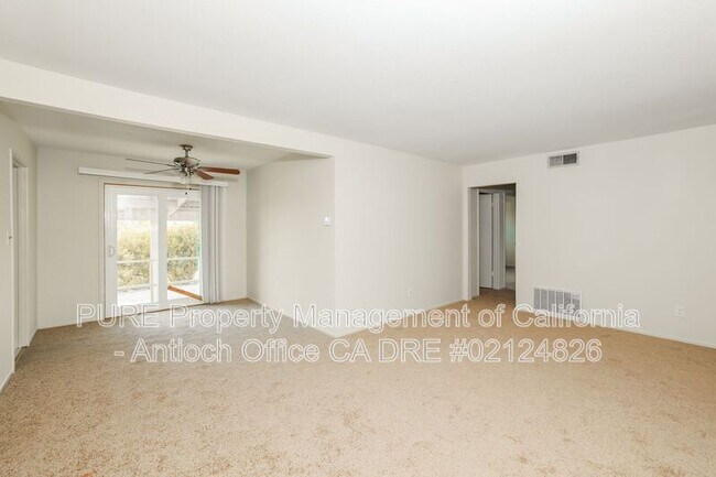 Foto del edificio - 2117 Biglow Dr