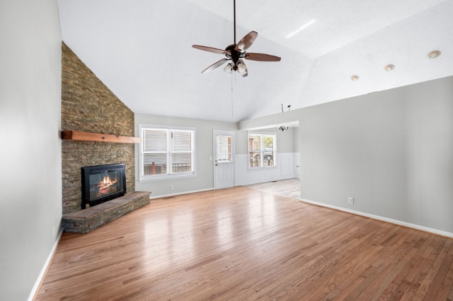 Building Photo - 3600 Burwick Pl