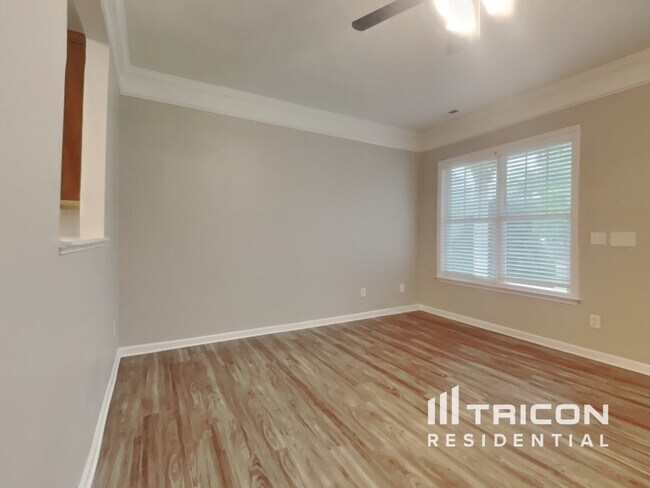 Foto del edificio - 3013 Brumlow Ln